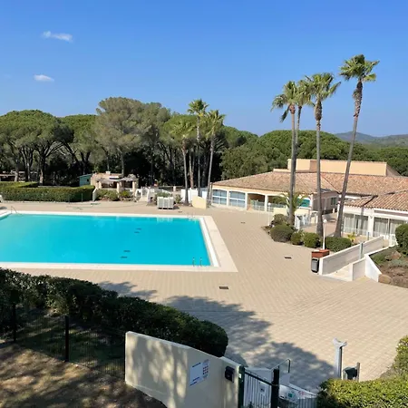 Vu Sur Piscine