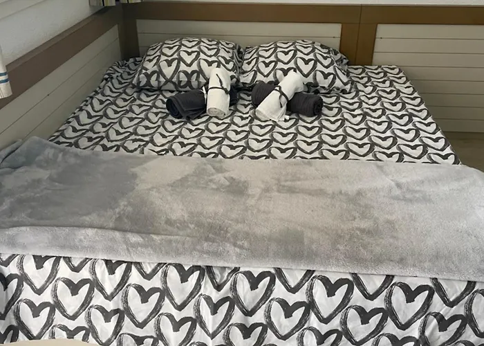 Lejlighed Vu Sur Piscine